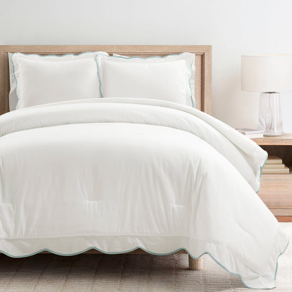 Lush Decor Coastal Chic Scalloped Edge 3 Piece Comforter Set