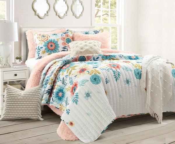 Lush Decor Cottagecore Ariana Flower Reversible Quilt 3 Piece Set