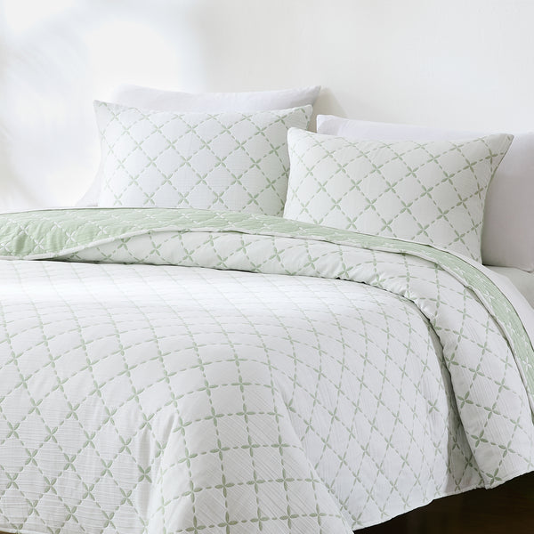 Lush Decor Diamond Leaf Jacquard Reversible Matelasse Coverlet Set