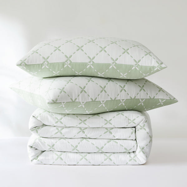 Lush Decor Diamond Leaf Jacquard Reversible Matelasse Coverlet Set