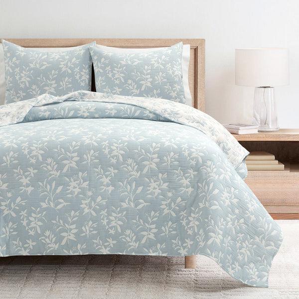 Lush Decor Floral Jacquard Reversible Soft Matelassé 3 Piece Quilt Set