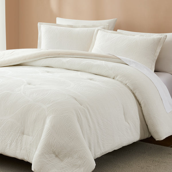 Lush Decor Capstone Whisper Comforter Set