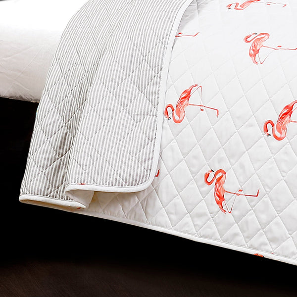 Lush Decor Kelly Flamingo Quilt 3 Piece Set