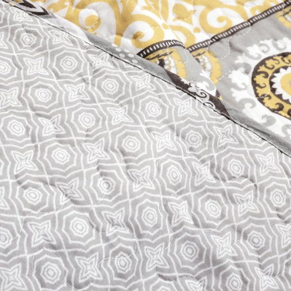 Lush Decor Nesco Stripe Reversible Cotton Throw