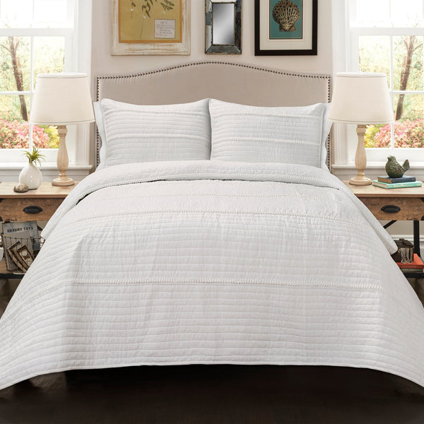 Lush Decor Pom Pom Stripe Quilt 3 Piece Set