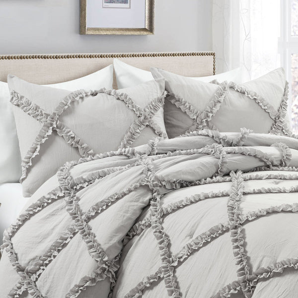 Lush Decor Ruffle Diamond 3 Piece Comforter Set