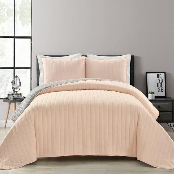 Lush Decor Soft Stripe All Season Quilt/Coverlet Set