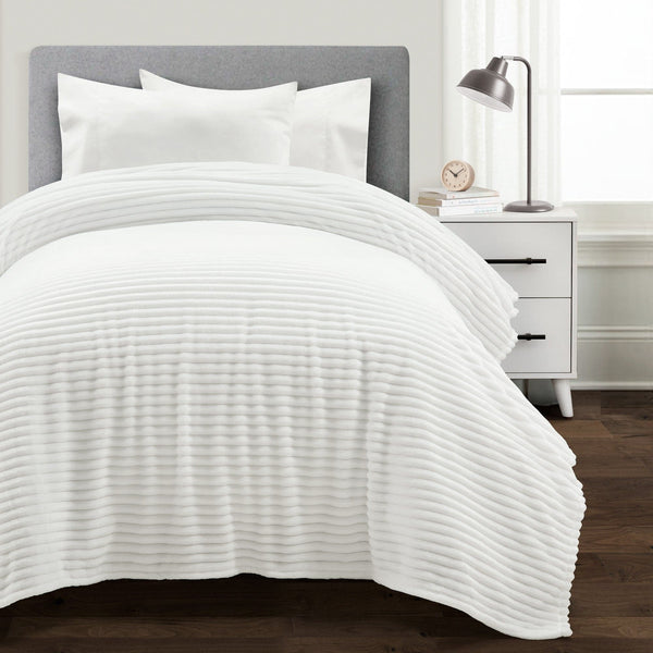Lush Decor Super Cozy Ultra Soft Ribbed Faux Fur Oversized Blanket/Bedspread